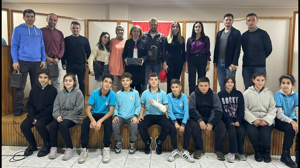 24 KASIM ÖĞRETMENLER GÜNÜMÜZ KUTLU OLSUN.